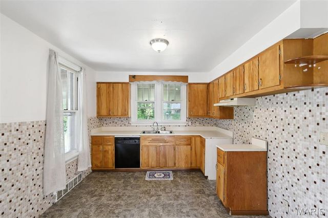 401 S Elm Avenue, Wright City, MO 63390