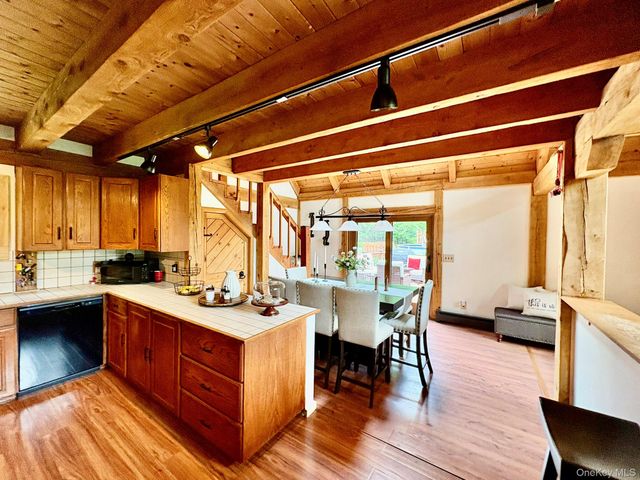 92 Twinshaven Road, Napanoch, NY 12458