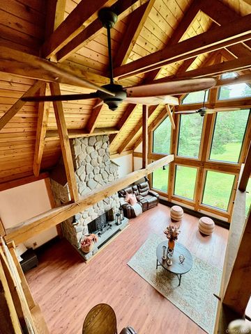 92 Twinshaven Road, Napanoch, NY 12458