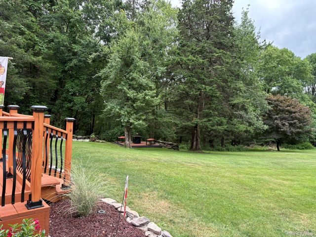 92 Twinshaven Road, Napanoch, NY 12458
