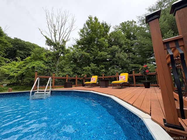 92 Twinshaven Road, Napanoch, NY 12458