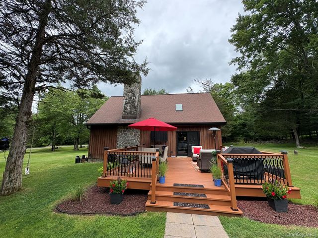 92 Twinshaven Road, Napanoch, NY 12458
