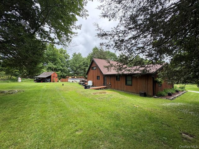 92 Twinshaven Road, Napanoch, NY 12458