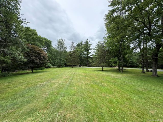 92 Twinshaven Road, Napanoch, NY 12458