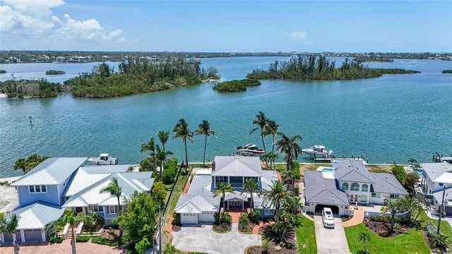 878 FREELING DRIVE, Sarasota, FL 34242