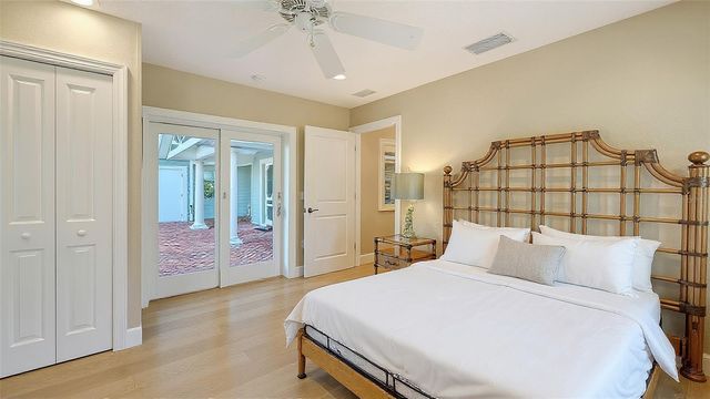 878 FREELING DRIVE, Sarasota, FL 34242