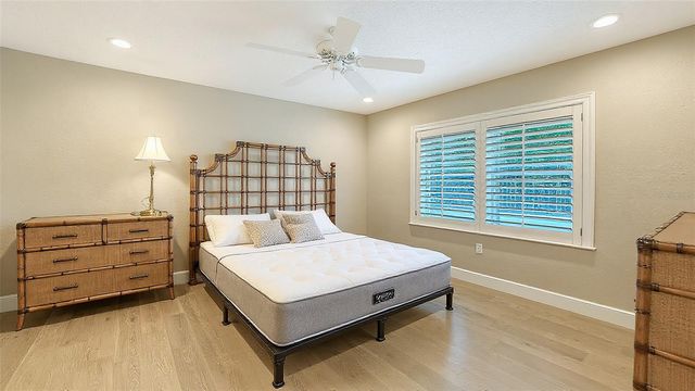 878 FREELING DRIVE, Sarasota, FL 34242