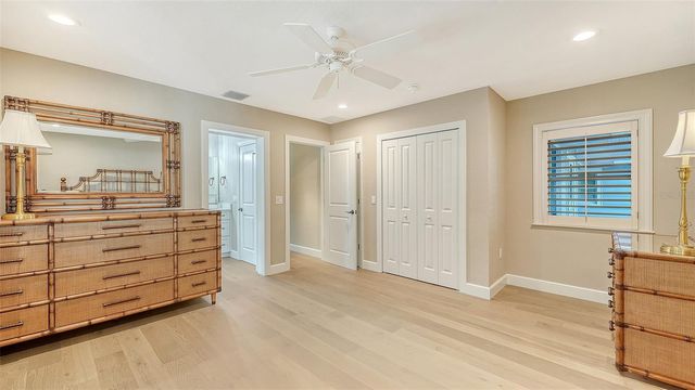 878 FREELING DRIVE, Sarasota, FL 34242