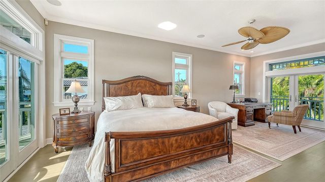 878 FREELING DRIVE, Sarasota, FL 34242