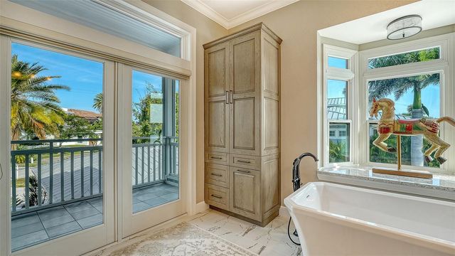 878 FREELING DRIVE, Sarasota, FL 34242