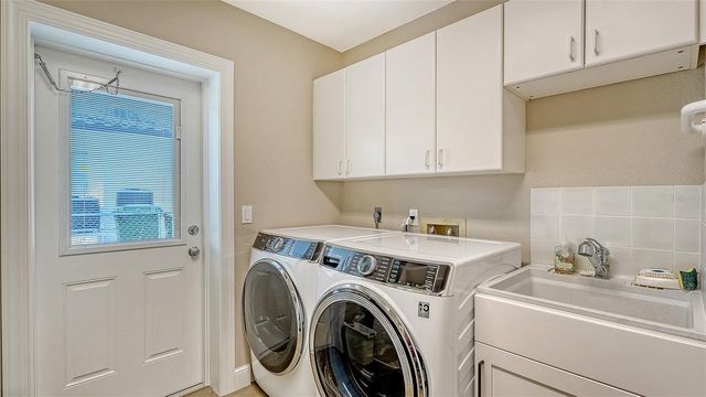 878 FREELING DRIVE, Sarasota, FL 34242