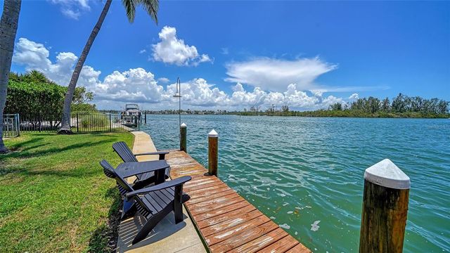 878 FREELING DRIVE, Sarasota, FL 34242