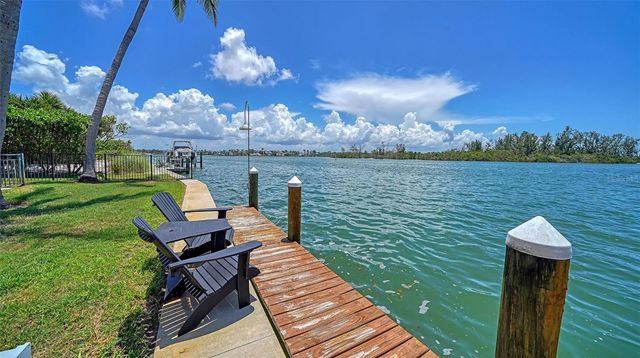 878 FREELING DRIVE, Sarasota, FL 34242