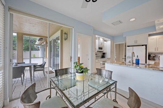 11875 Pebblewood Drive 201, Wellington, FL 33414