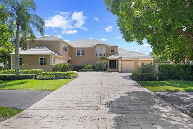 11875 Pebblewood Drive 201, Wellington, FL 33414