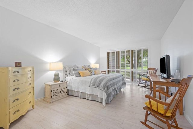 11875 Pebblewood Drive 201, Wellington, FL 33414