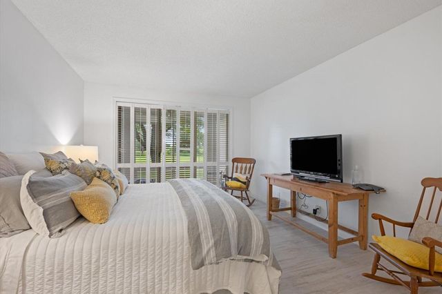 11875 Pebblewood Drive 201, Wellington, FL 33414
