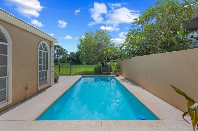 11875 Pebblewood Drive 201, Wellington, FL 33414