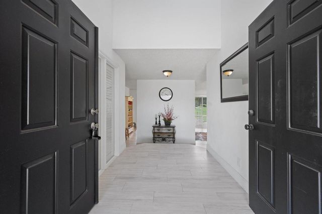 11875 Pebblewood Drive 201, Wellington, FL 33414