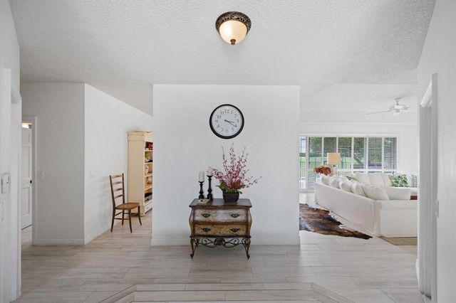 11875 Pebblewood Drive 201, Wellington, FL 33414
