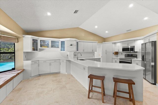 2350 NW 105th Terrace, Coral Springs, FL 33065