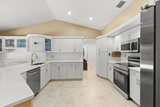 2350 NW 105th Terrace, Coral Springs, FL 33065