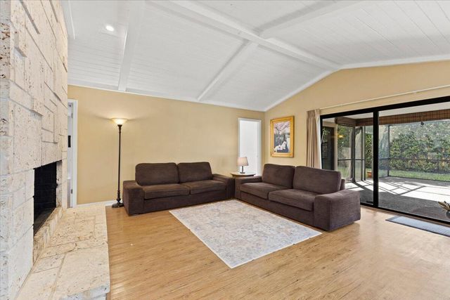 2350 NW 105th Terrace, Coral Springs, FL 33065