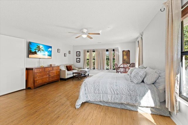 2350 NW 105th Terrace, Coral Springs, FL 33065