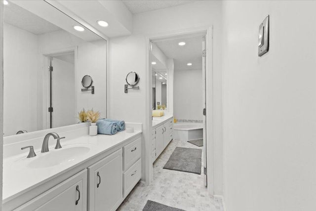 2350 NW 105th Terrace, Coral Springs, FL 33065