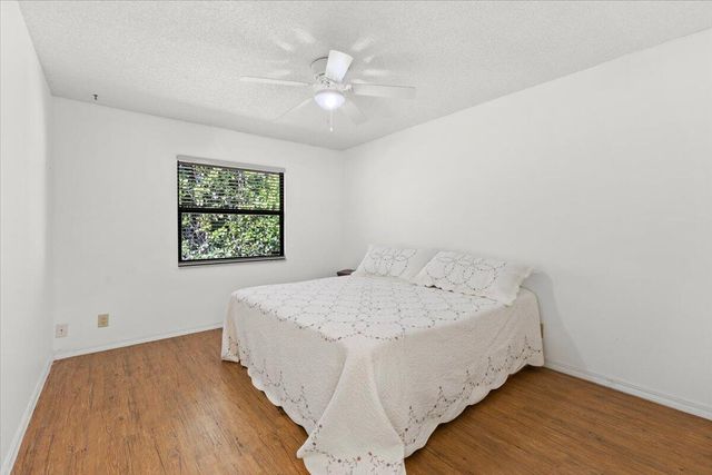 2350 NW 105th Terrace, Coral Springs, FL 33065