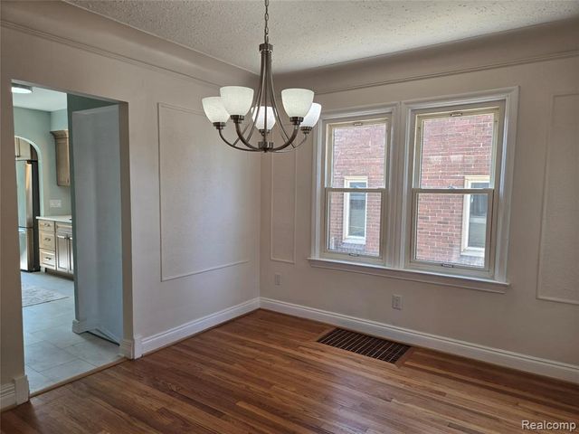 2239 22ND 22nd Street, Wyandotte, MI 48192