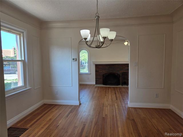 2239 22ND 22nd Street, Wyandotte, MI 48192