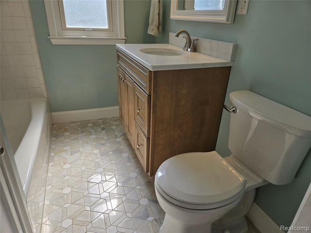 2239 22ND 22nd Street, Wyandotte, MI 48192