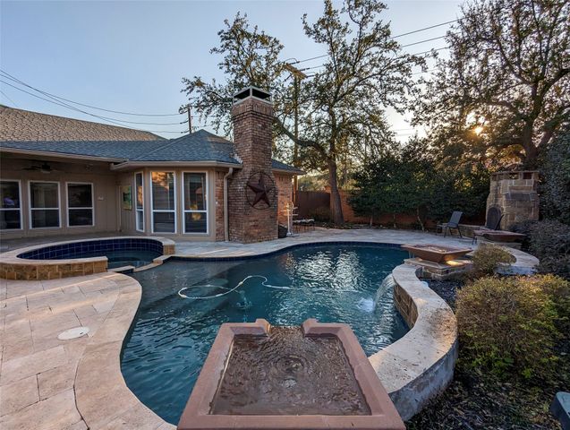 14769 Bedivere Court, Addison, TX 75254