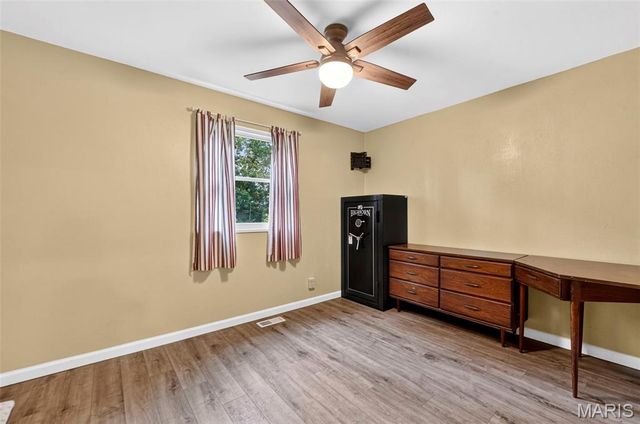 17 Debbie Drive, St Peters, MO 63376