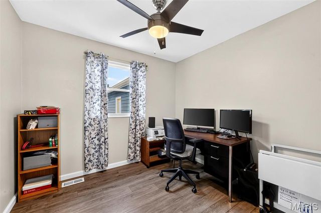 17 Debbie Drive, St Peters, MO 63376