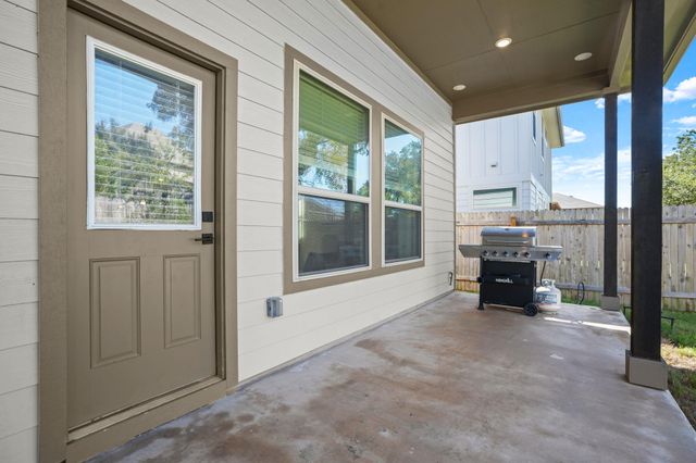 13104 Ditka DR, Manchaca, TX 78652