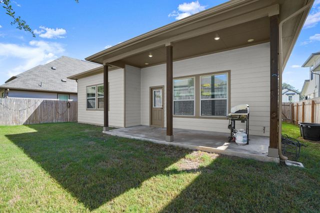 13104 Ditka DR, Manchaca, TX 78652