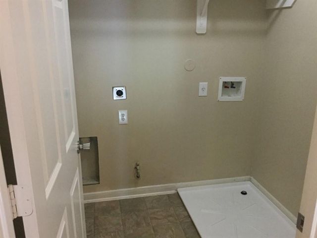 9830 Wing Street, Conroe, TX 77385