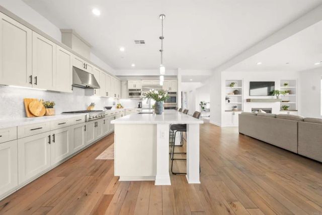 14546 Highcrest Court, Poway, CA 92064