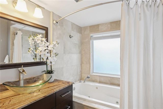 275 13th Street NE 312, Atlanta, GA 30309