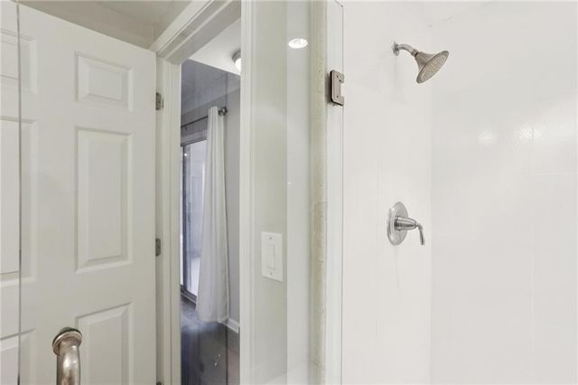 275 13th Street NE 312, Atlanta, GA 30309