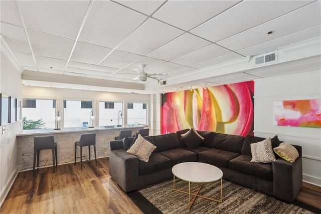 275 13th Street NE 312, Atlanta, GA 30309