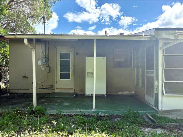 1430 STILLWATER AVENUE, Deltona, FL 32725