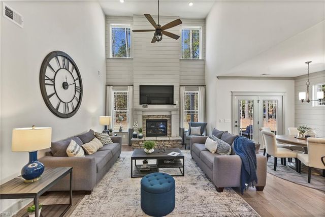 1418 Wharf Hill DR, Smithfield, VA 23430