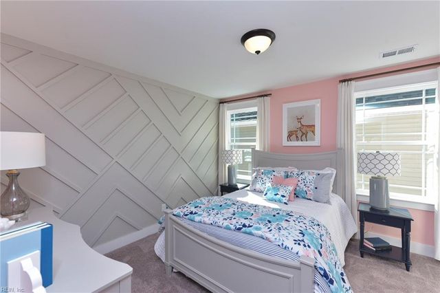 1418 Wharf Hill DR, Smithfield, VA 23430