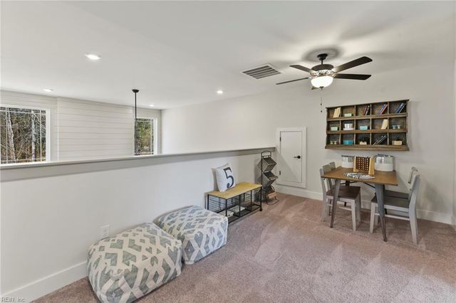 1418 Wharf Hill DR, Smithfield, VA 23430