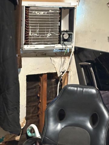 611 E Kearney Boulevard, Fresno, CA 93706