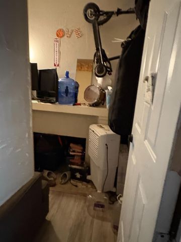 611 E Kearney Boulevard, Fresno, CA 93706