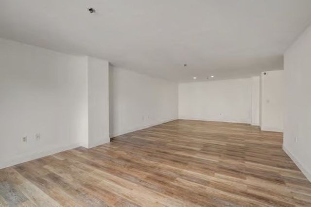44 Elm 102, Worcester, MA 01690
